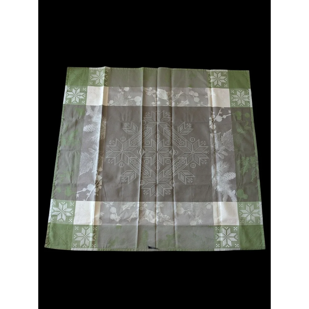 Le Jacquard Francais Sous la Neige Sapin Green Winter Tablecloth Cotton Xmas